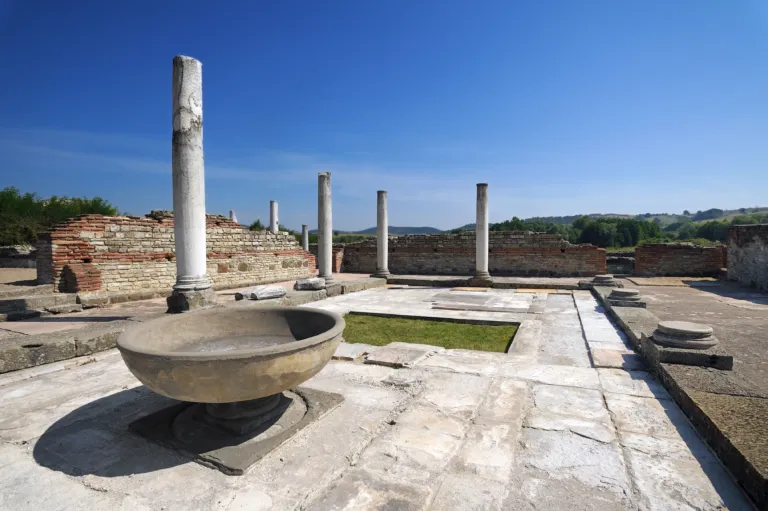 Columns and a stone basin in the imperial palace of Felix Romuliana